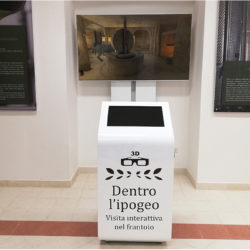 Totem multimediale: Museo dell'olio (Torre Santa Susanna, BR)